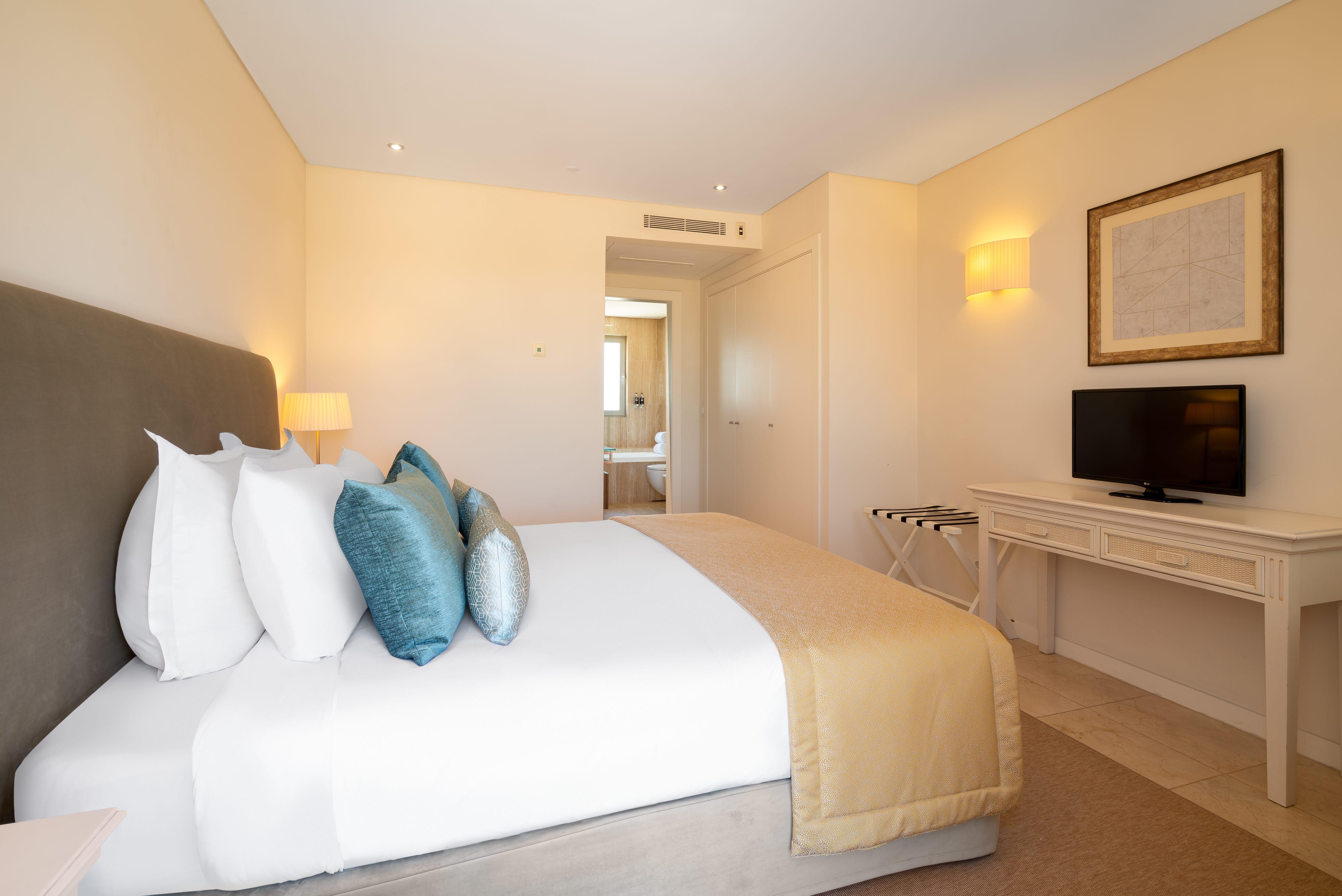 منتجع مونتي سانتو كارفويرو المظهر الخارجي الصورة A bedroom at the hotel