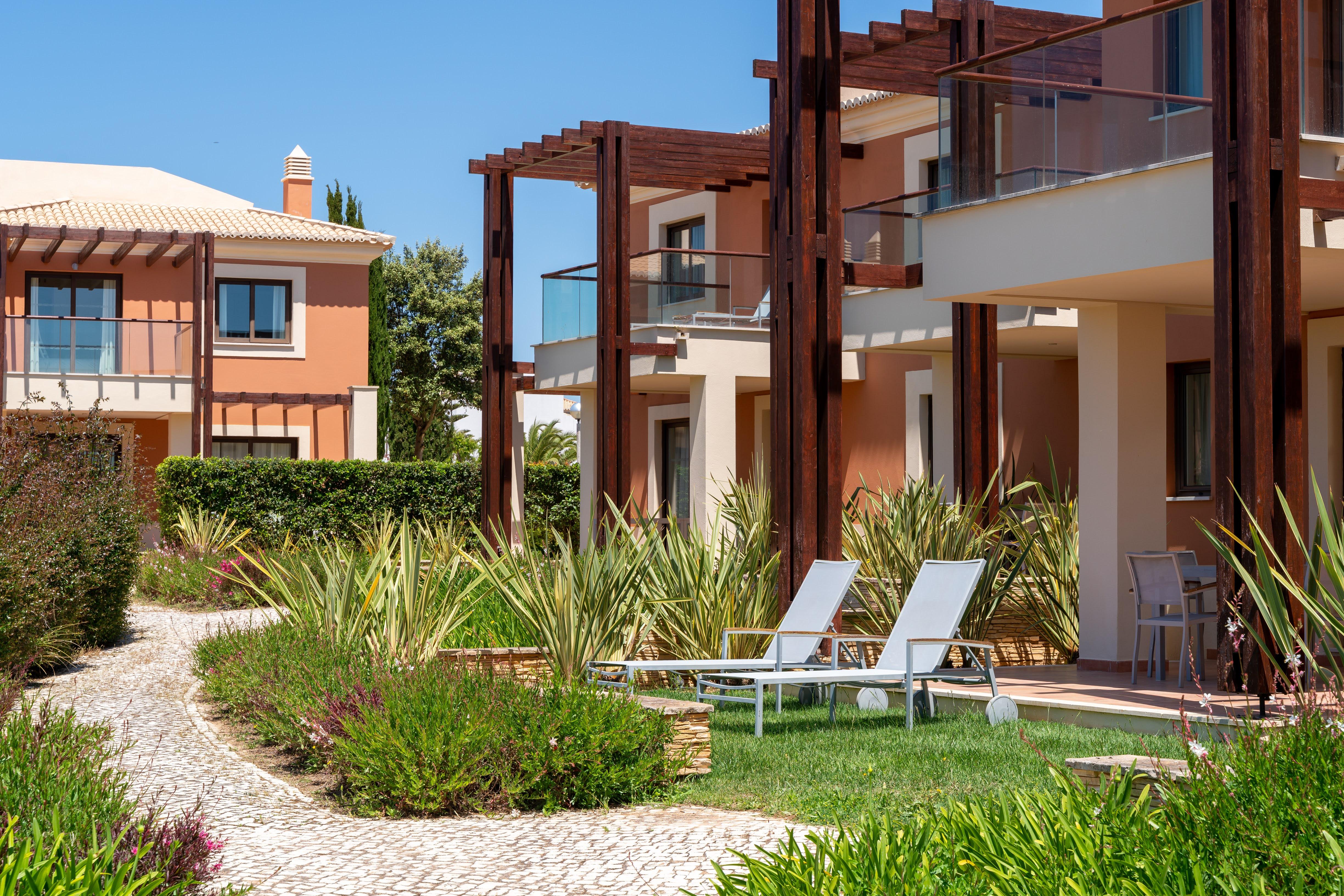 منتجع مونتي سانتو كارفويرو المظهر الخارجي الصورة A typical hotel in Quinta do Lago