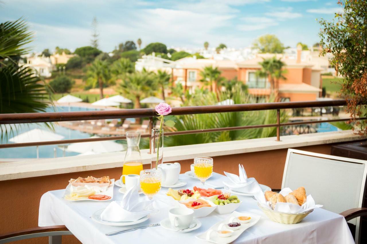منتجع مونتي سانتو كارفويرو المظهر الخارجي الصورة A breakfast table at a hotel